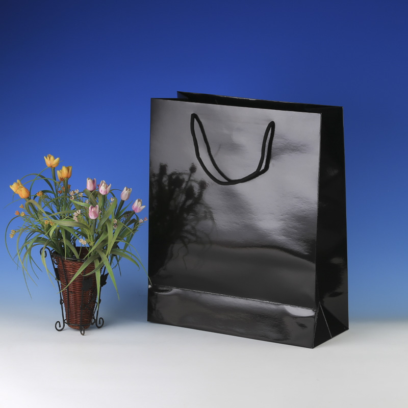 LS6015-Black Glossy Large paper Giftbag: Price @US$0.48/MOQ:3,000pcs
