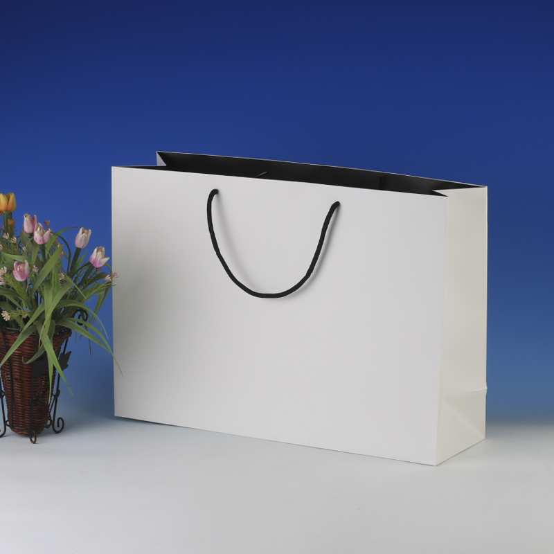 LS605-Large White Boutique bag@US$0.52 MOQ:3,000pcs