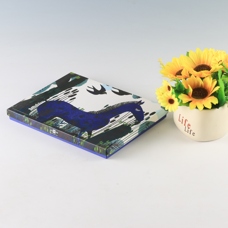 Paper giftbox Blue 2.jpg